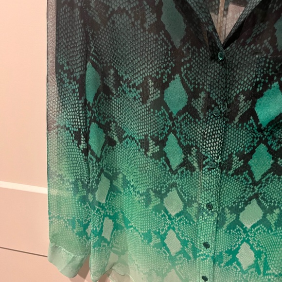 Equipment blouse size small - Picture 6 of 6